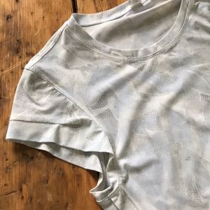 RARE Printed Lululemon top with side pleats
